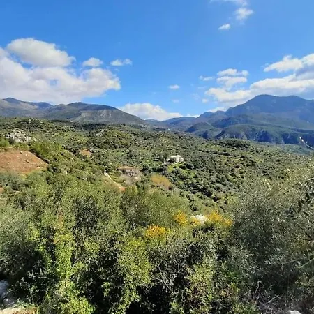 Menina 1 Holiday home Kato Karvelion