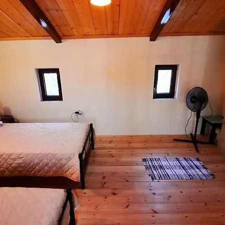 Holiday home Menina 1 *